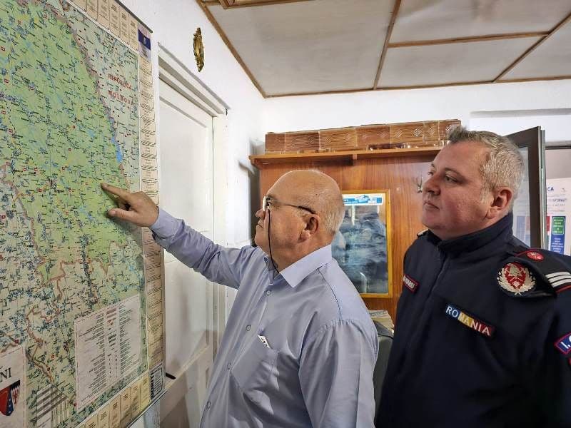 Mai multe gospodării inundate în urma precipitațiilor abundente! Exercițiu la Trușești - FOTO