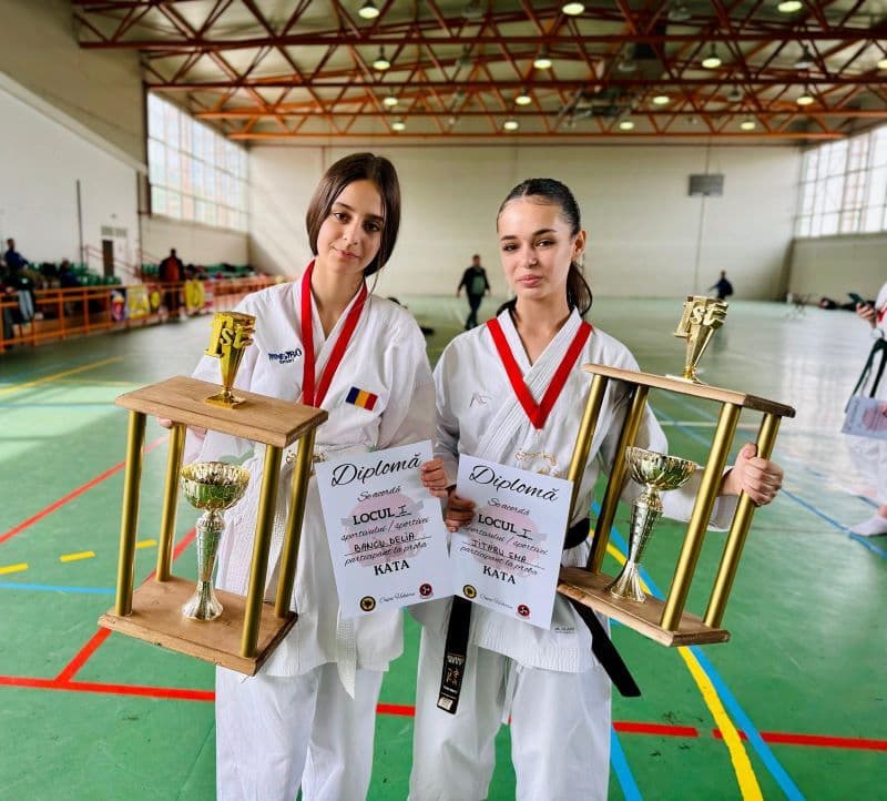 Sportivă dorohoiancă, pe podium la o competiție de Karate din Moldova. Clubul KOKORO aduce primele premii la Dorohoi - FOTO