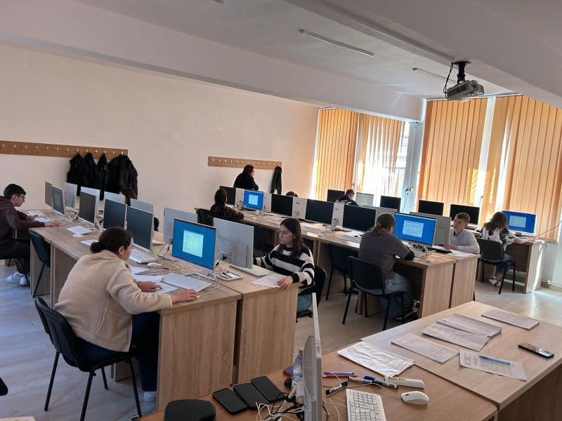 Festivitate de premiere a celor mai buni elevi contabili, organizată de Consiliul Județean Botoșani