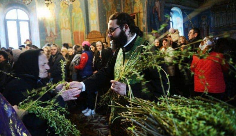 În siguranță, de Sărbătoarea Floriilor