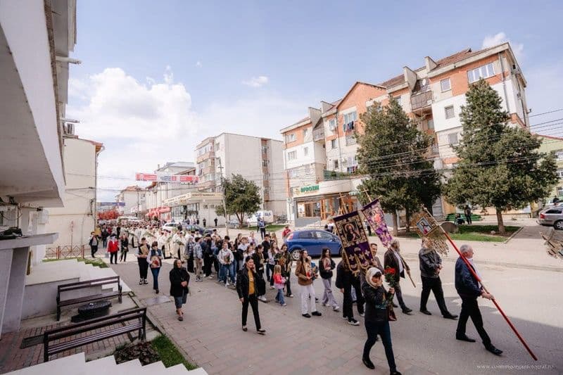 Credincioșii dorohoieni - pelerini împreună cu Hristos Domnul spre Ierusalimul mântuirii - FOTO