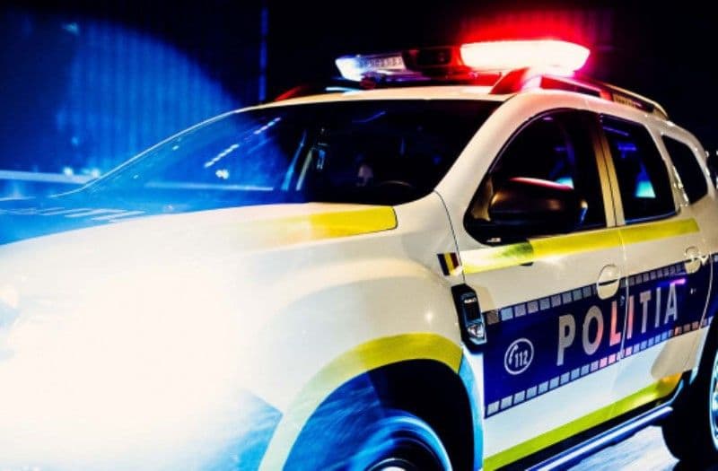 16 permise de conducere și 3 certificate de înmatriculare reținute de polițiști în noaptea Învierii
