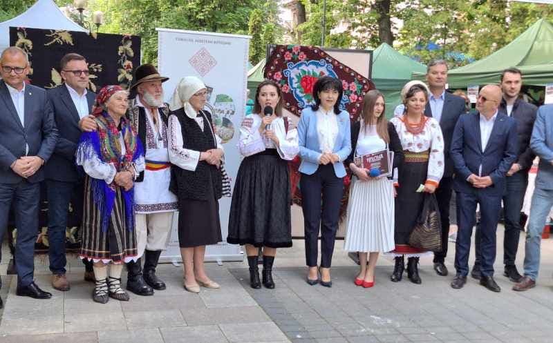 Tradițiile ibăneștene prezentate și în cea de-a XVII-a ediție a Târgului Meșterilor Populari din Botoșani - FOTO