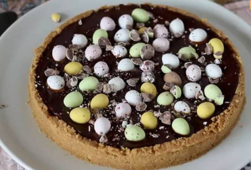 Tartă cu ciocolată și caramel