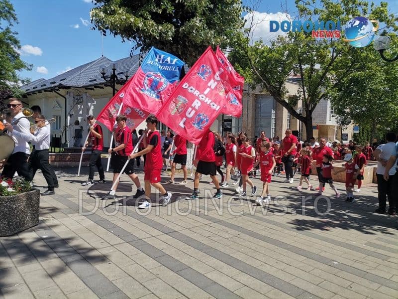 Promovarea unui stil de viață sănătos în cadrul Paradei micilor sportivi - FOTO