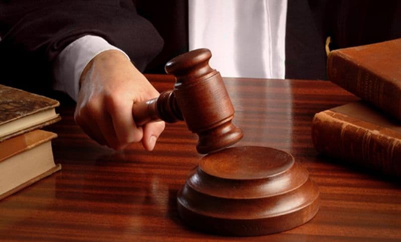 La doar 19 ani, condamnat pentru tâlhărie calificată
