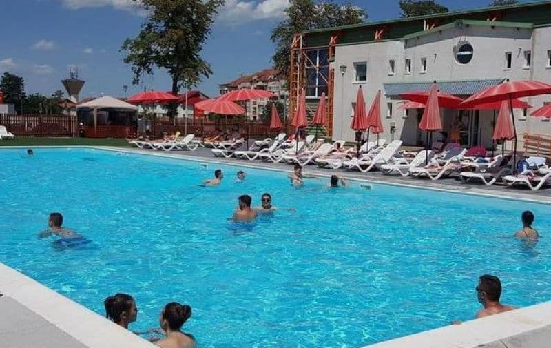 Primăria Dorohoi: Se redeschide Piscina semiolimpică din spatele Sălii Polivalente. Vezi tarifele și programul!