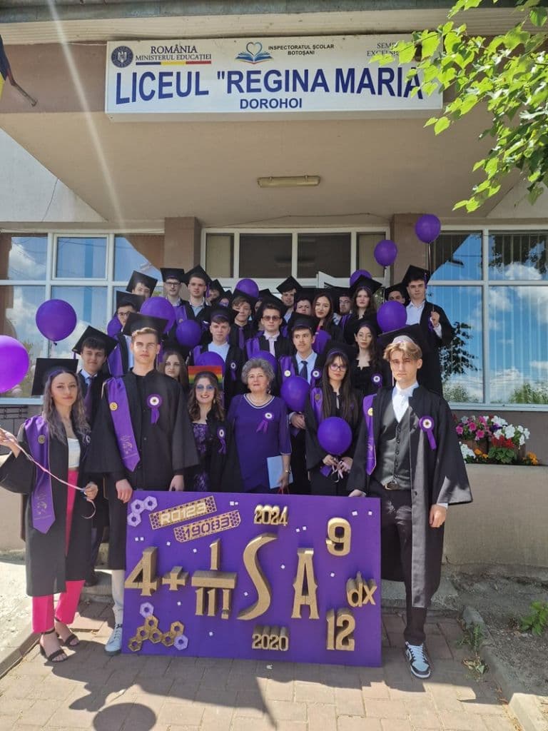 Liceul „Regina Maria”, Dorohoi - promoția 2020-2024 la final de liceu - FOTO