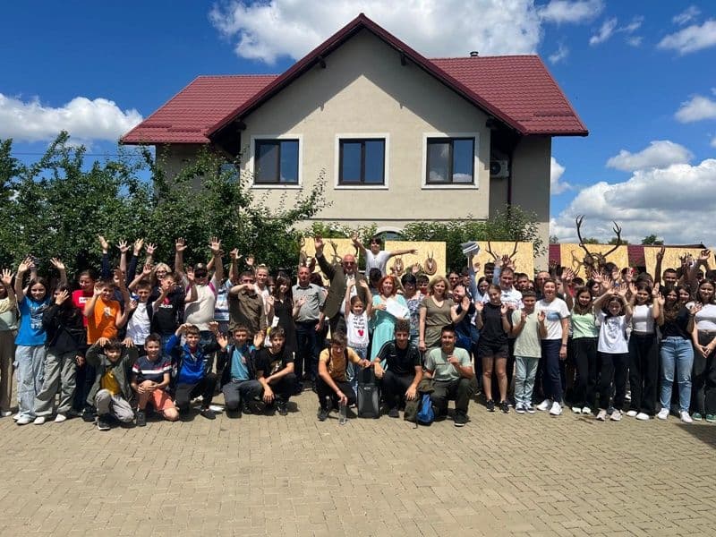 Speciile de animale din Botoșani: Proiect de parteneriat între Gimnaziul Kogălniceanu, AJVPS și ISJ Botoșani - FOTO