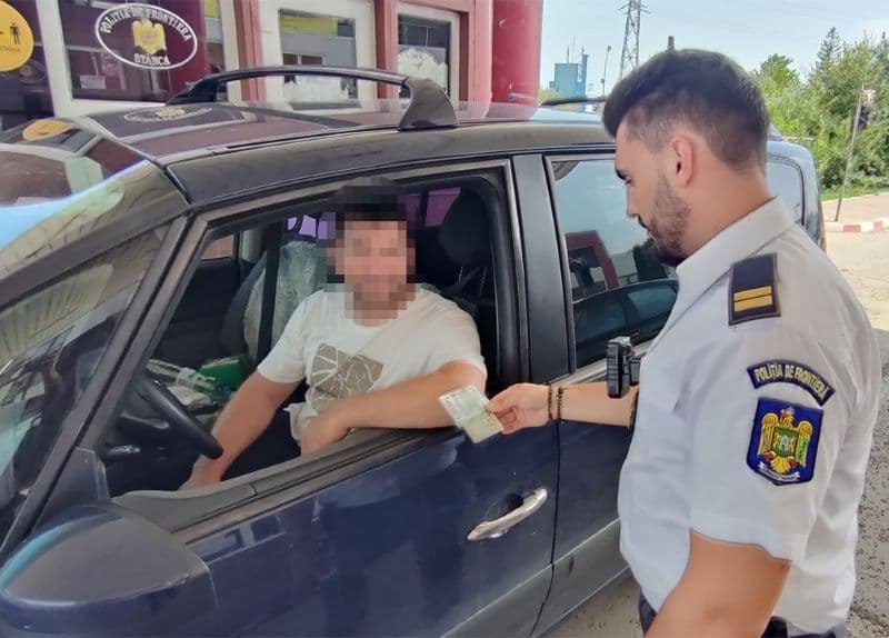 Autoturism radiat din circulație din 2022, depistat de polițiștii de frontieră la Stânca