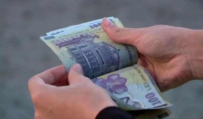 Decizie pentru cei care plătesc cu bani cash. Se acordă vouchere