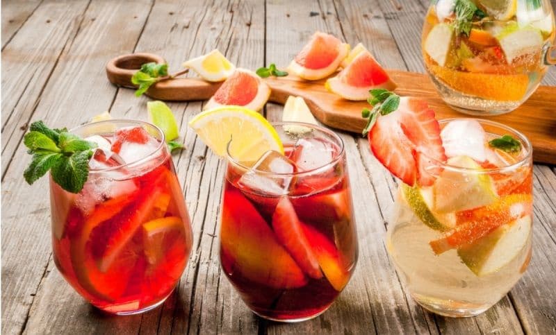 Sangria albă (cu vin alb)