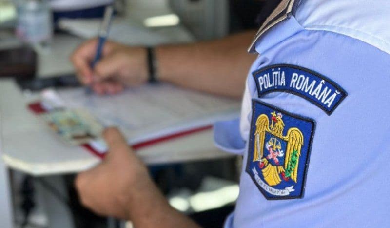 Dosar penal pentru un tânăr de 16 ani, depistat la volanul unui autoturism fără permis de conducere