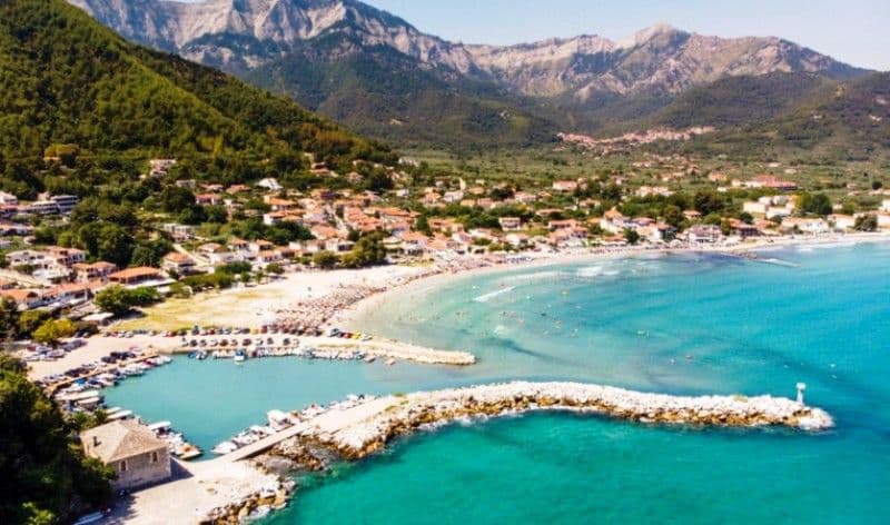 Moarte suspectă în Grecia! Un român de 22 ani a fost găsit fără viaţă pe insula Thassos