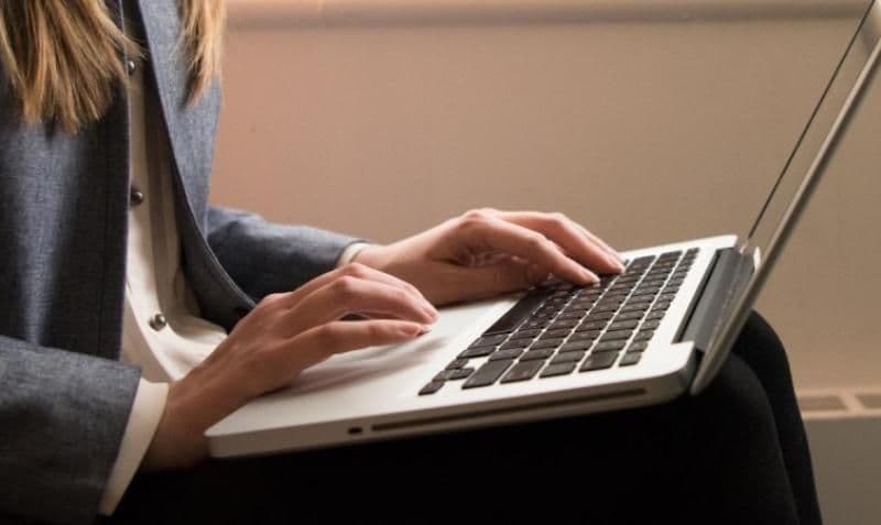 Noua lege a comerţului! Firmele din România se vor putea înmatricula exclusiv online