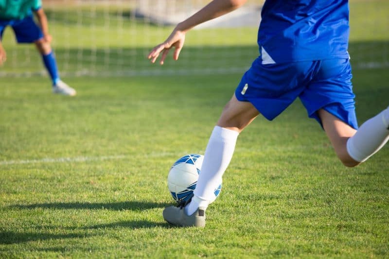 Echipamentul esențial pentru un fotbalist