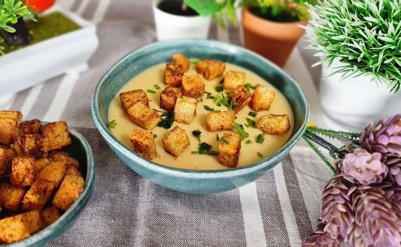 Supă super cremoasă de legume