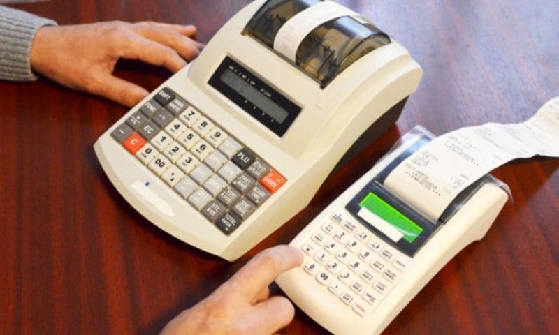 Sancțiuni uriașe pentru operatorii economici care nu utilizează casa de marcat electronică