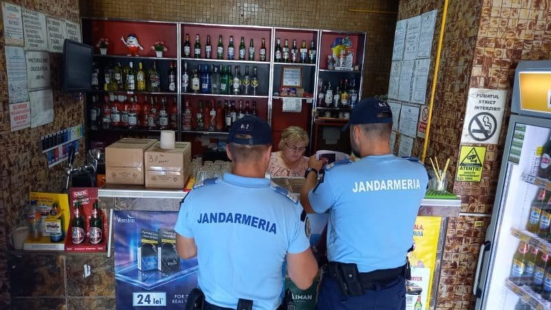 Jandarmii botoșăneni transmit faptul că „alcoolul, energizantele și țigările nu te fac mare!”
