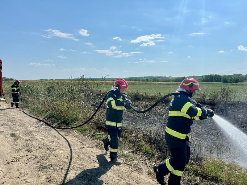 Trei incendii în mai puțin de trei ore la Manolești Deal, Bobulești și Teioasa
