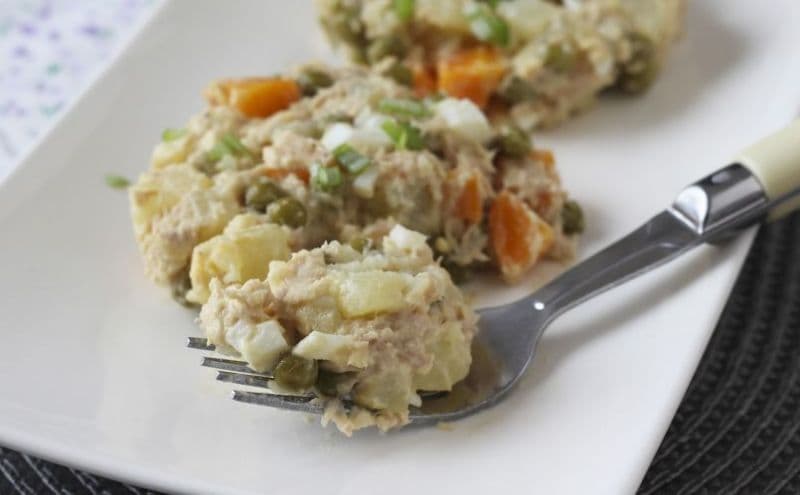 Salată rusească cu maioneză de casă