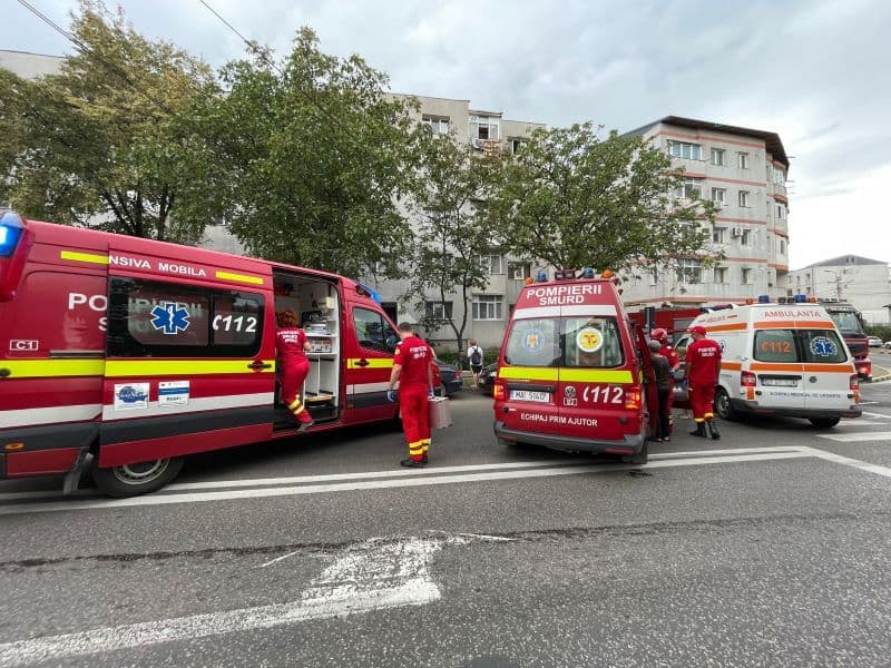 Incendiu izbucnit în bucătăria unui apartament din municipiul Botoșani - FOTO
