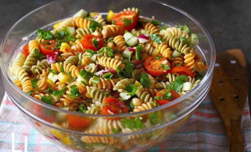 Salată de paste verzi cu legume