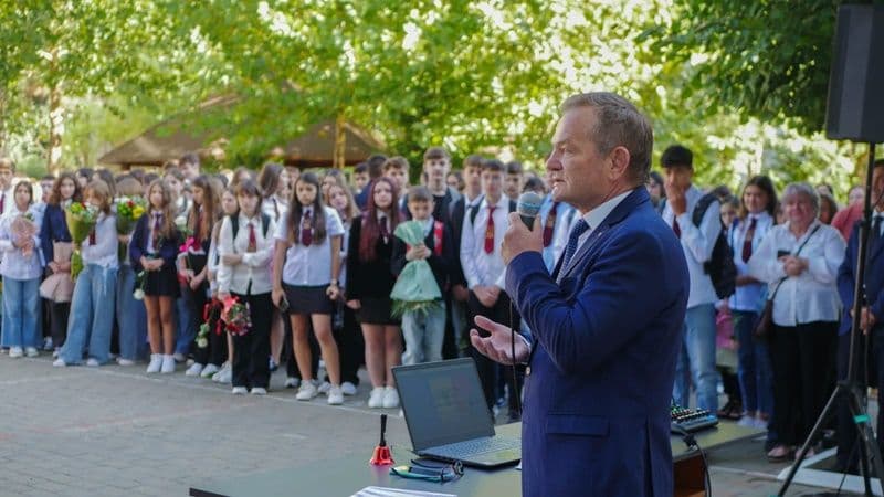Dorin Alexandrescu: Dragi elevi, stimați profesori și stimați părinți!
