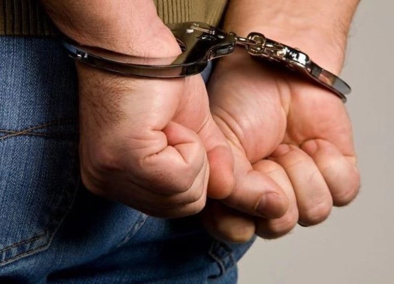 Bărbat din Botoșani reținut pentru lovire sau alte violențe