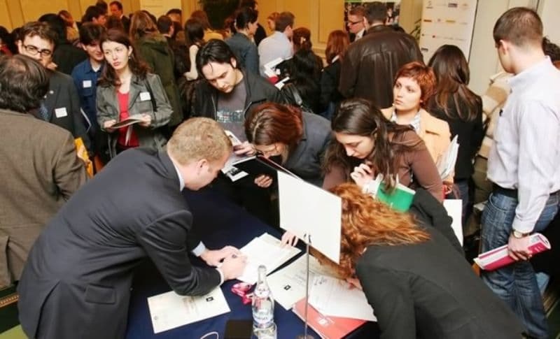 A.J.O.F.M. Botoșani organizează o nouă ediție „Bursa locurilor de muncă pentru absolvenți”