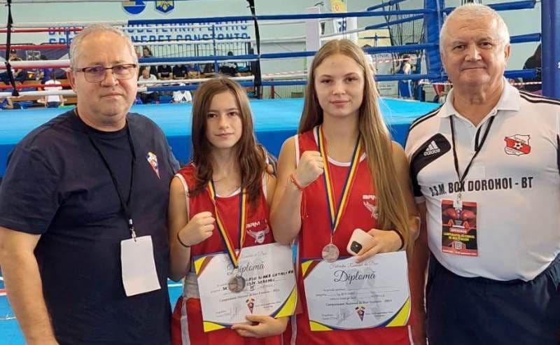 Rezultate importante obținute de două tinere din Dorohoi la Campionatul Național de Box Feminin - FOTO