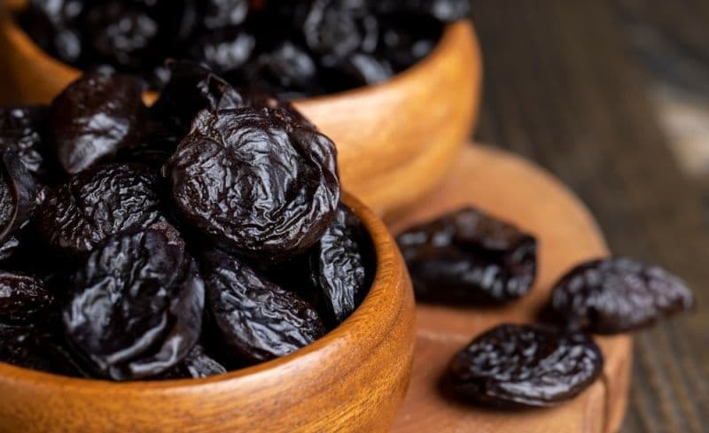 Beneficiile consumului de prune uscate