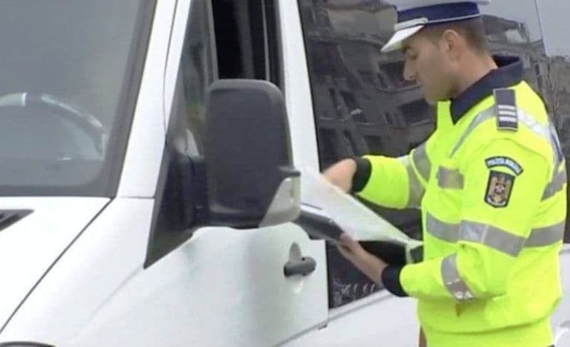 Amendă de 15.000 de lei dată de potițiștii din Darabani pentru transport deșeuri fără autorizație