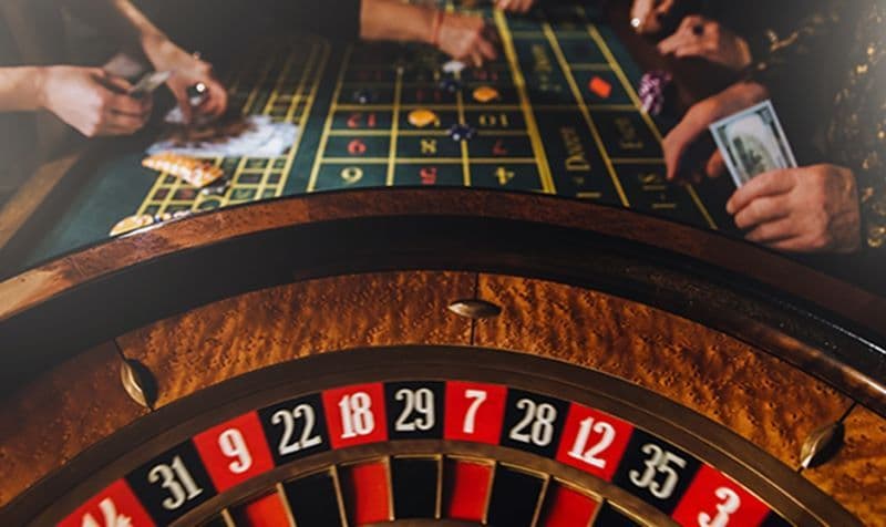 Poker Online: Tehnici și tactici pentru a avea succes în mediul online