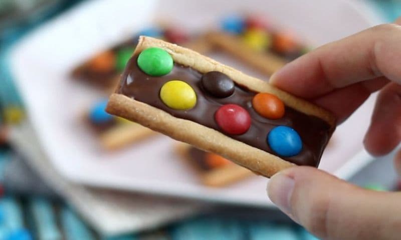 Biscuiți M&M's