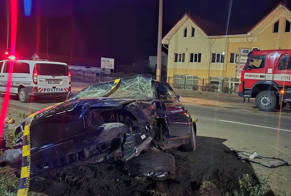 Accident! Două mașini s-au ciocnit în Cătămărăști Deal