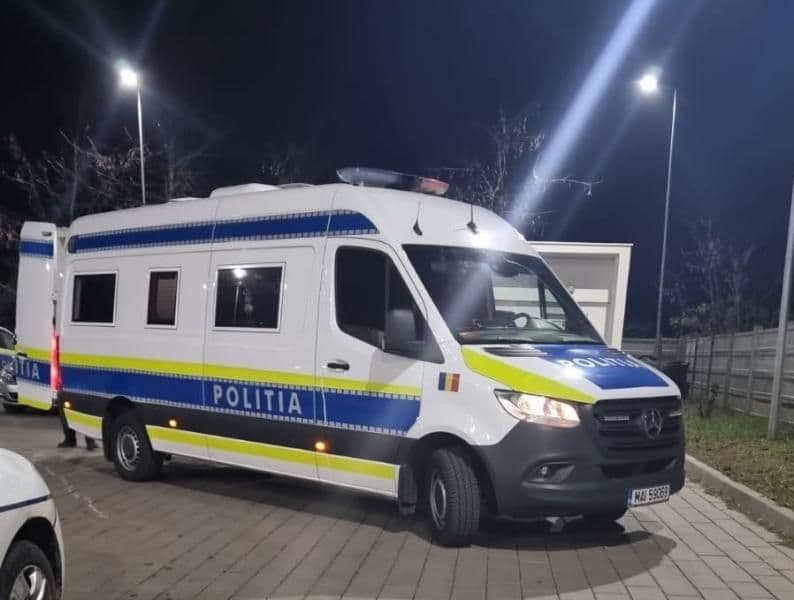 Percheziții la Botoșani: Funcționari acuzați că ar fi eliberat documente românești neconforme cu realitatea