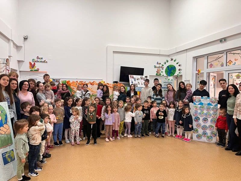 SEG la Grădinița cu P.P. nr.6 Dorohoi: „Oameni conectați pentru o planetă incluzivă” - FOTO