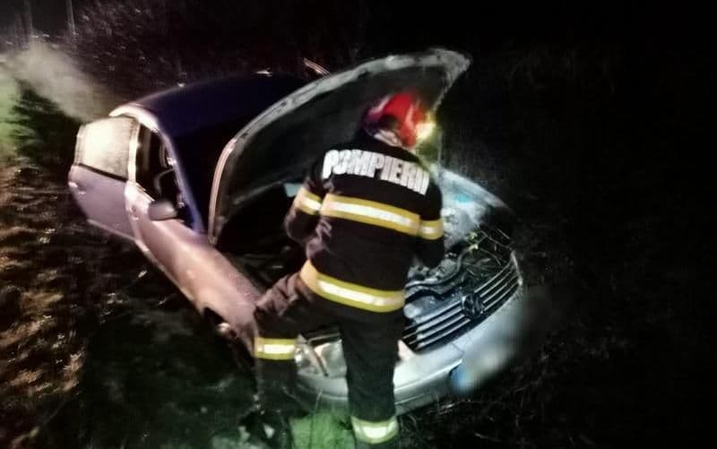 Accident rutier, în această seară, cinci persoane și două mașini implicate 