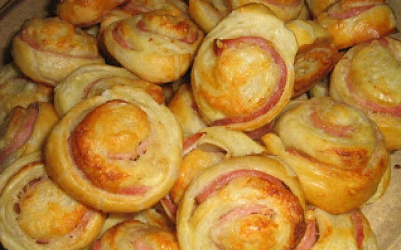 Spirale cu șuncă și parmezan