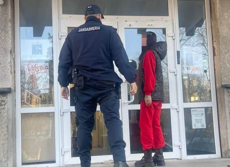 Adolescentă fugită dintr-un centru de minori din Dorohoi găsită de un jandarm aflat în timpul liber