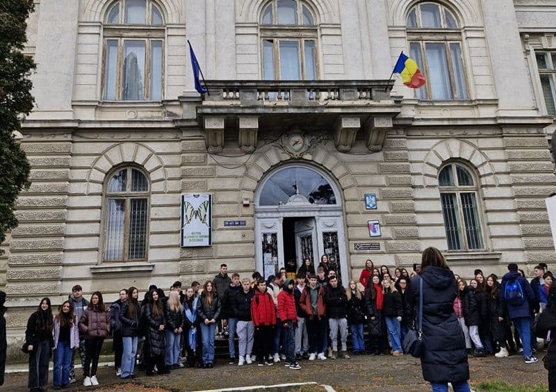 Colegiul Național „Grigore Ghica” – Călătorind de azi spre ieri prin istoria locurilor