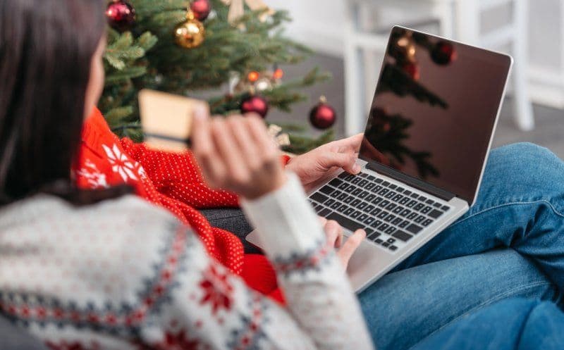 ATENȚIE! Sezonul sărbătorilor este o perioadă în care tentativele de fraudă online ating cote maxime
