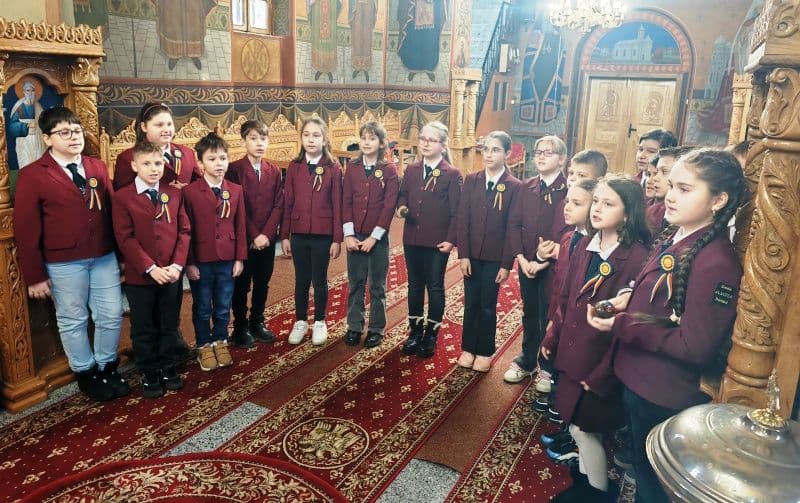 Proiect de colaborare „ÎMPREUNĂ DE CRĂCIUN” - FOTO