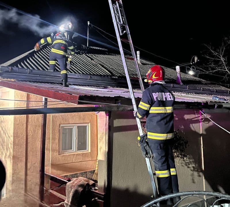 Incendiu izbucnit în jurul coșului de fum la o casă din județ 