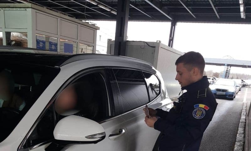 A plătit 1700 de euro și s-a ales cu un dosar penal