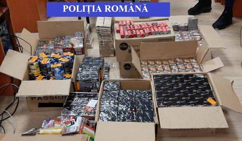 Peste 50 de kilograme de materiale pirotehnice confiscate de polițiști
