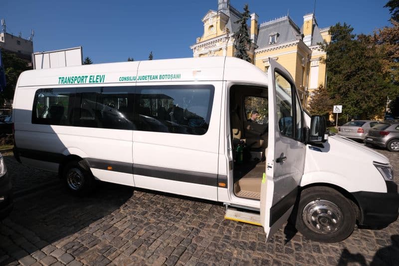 Microbuze scolare electrice (4)