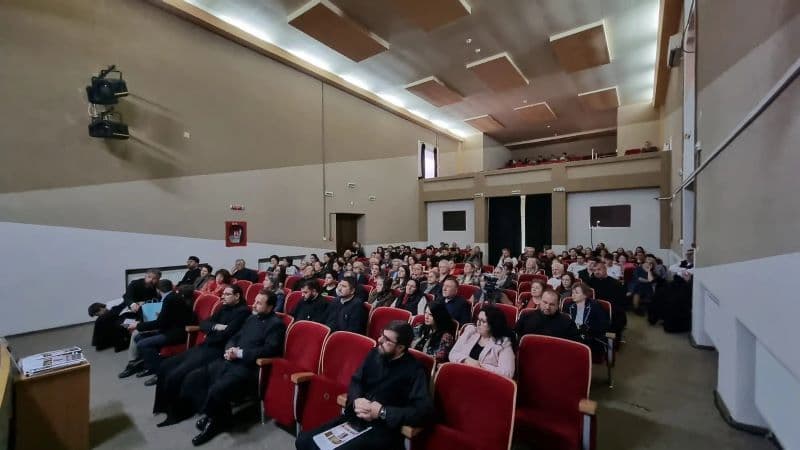 Conferinta (1)