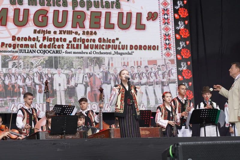 A doua zi Festival Mugurelul 2014_004